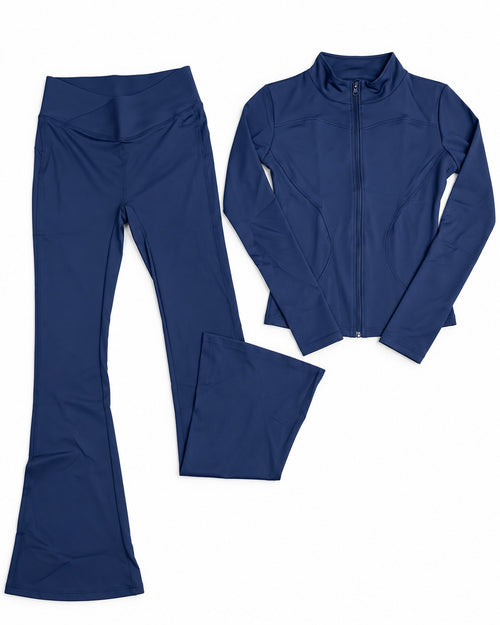 Conjunto Chaqueta Calza Flare Azul marino